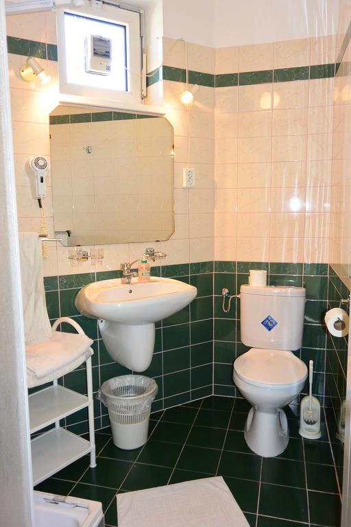 부다페스트 Belle Fleur Panzio B&B 외부 사진